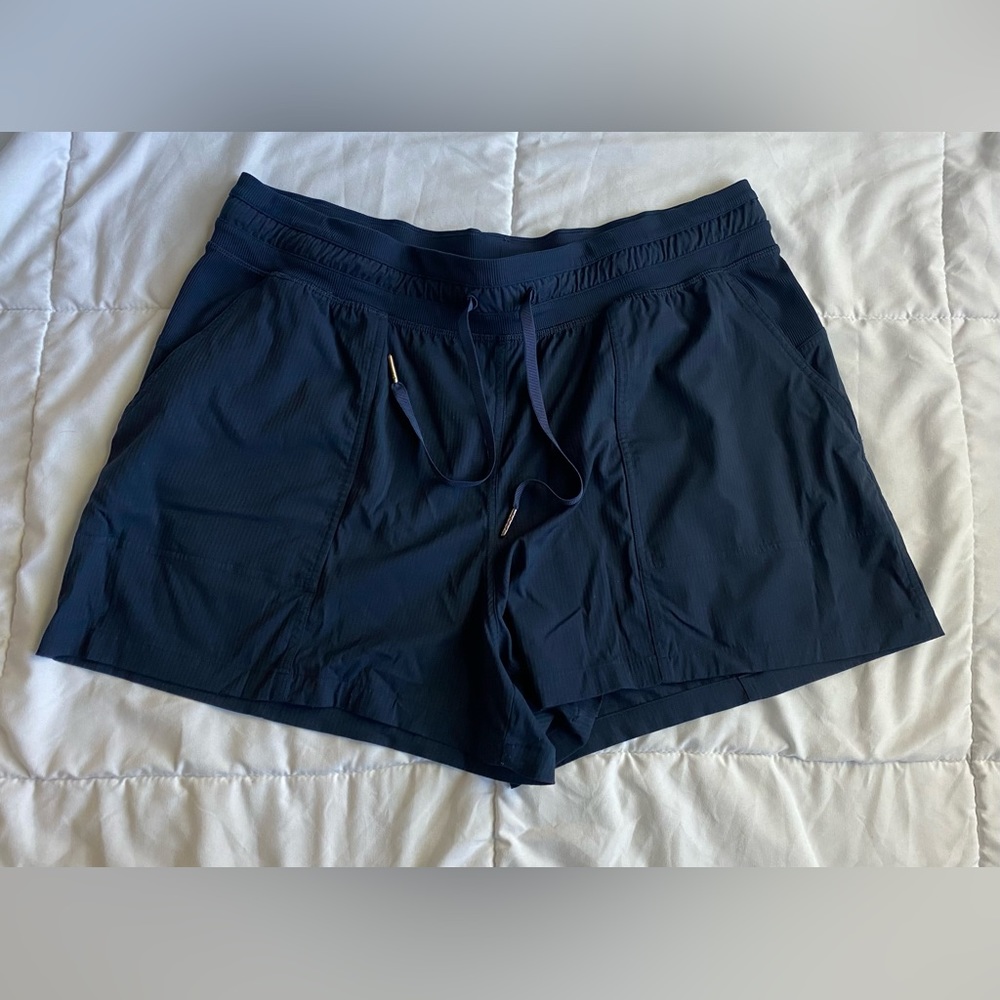 Lululemon high rise navy blue dance studio shorts, Size 14